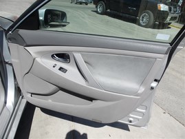 2007 TOYOTA CAMRY LE 4DOOR SILVER 2.4 AT Z20094